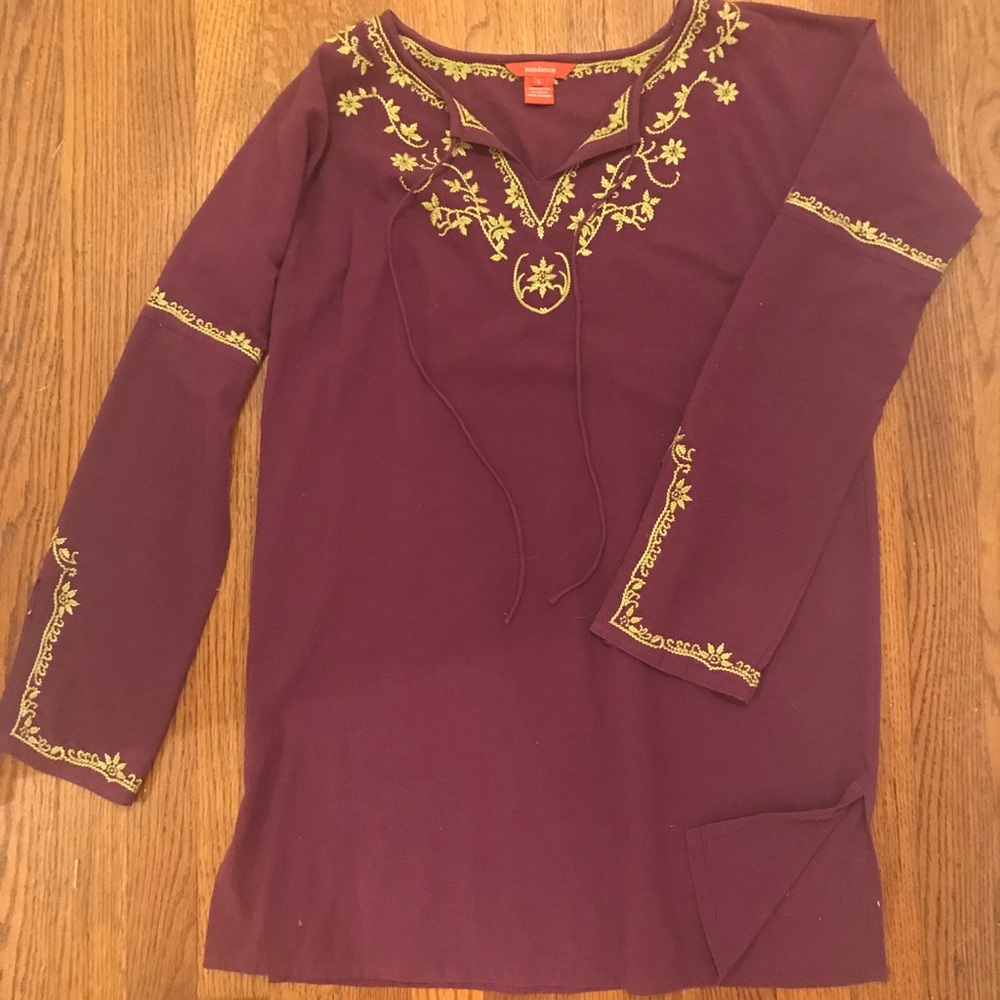 Sundance embroidered lightweight tunic top.